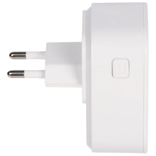 Biały, boczny widok inteligentnego gniazdka elektrycznego z wtyczką typu C i przyciskiem z ikoną dzwonka. Gniazdko jest przeznaczone do montażu w standardowym gniazdku ściennym.