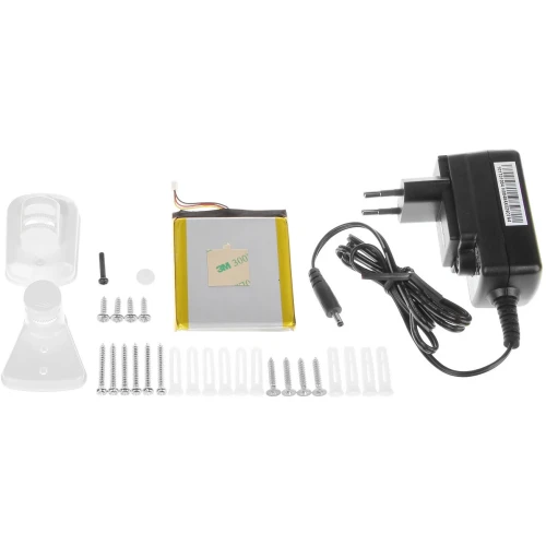 Zestaw zawiera bezprzewodowy system alarmowy, w tym ładowarkę, baterię, uchwyty montażowe oraz zestaw śrub i kołków. Komponenty są rozmieszczone na białym tle, co ułatwia ich identyfikację.