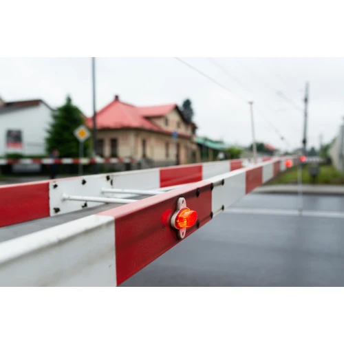 Szlaban drogowy szybkobieżny Beninca K.DIVA.5 do 4,75m, 24Vdc, bezszczotkowy