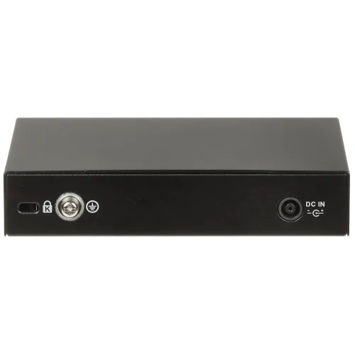 Czarny, prostokątny urządzenie elektroniczne z widocznymi złączami z tyłu. Po lewej stronie znajduje się złącze antenowe, a po prawej wejście zasilania DC IN.